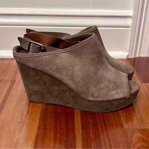 Lucky Brown Jemadine Brown Slingback Peep Toe Wedge Mule